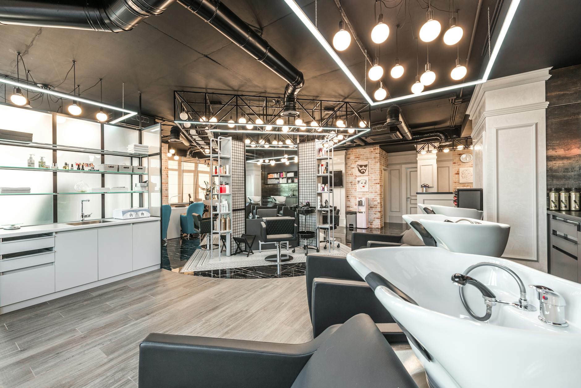 Commercial pest control for hair, beauty and grooming salons