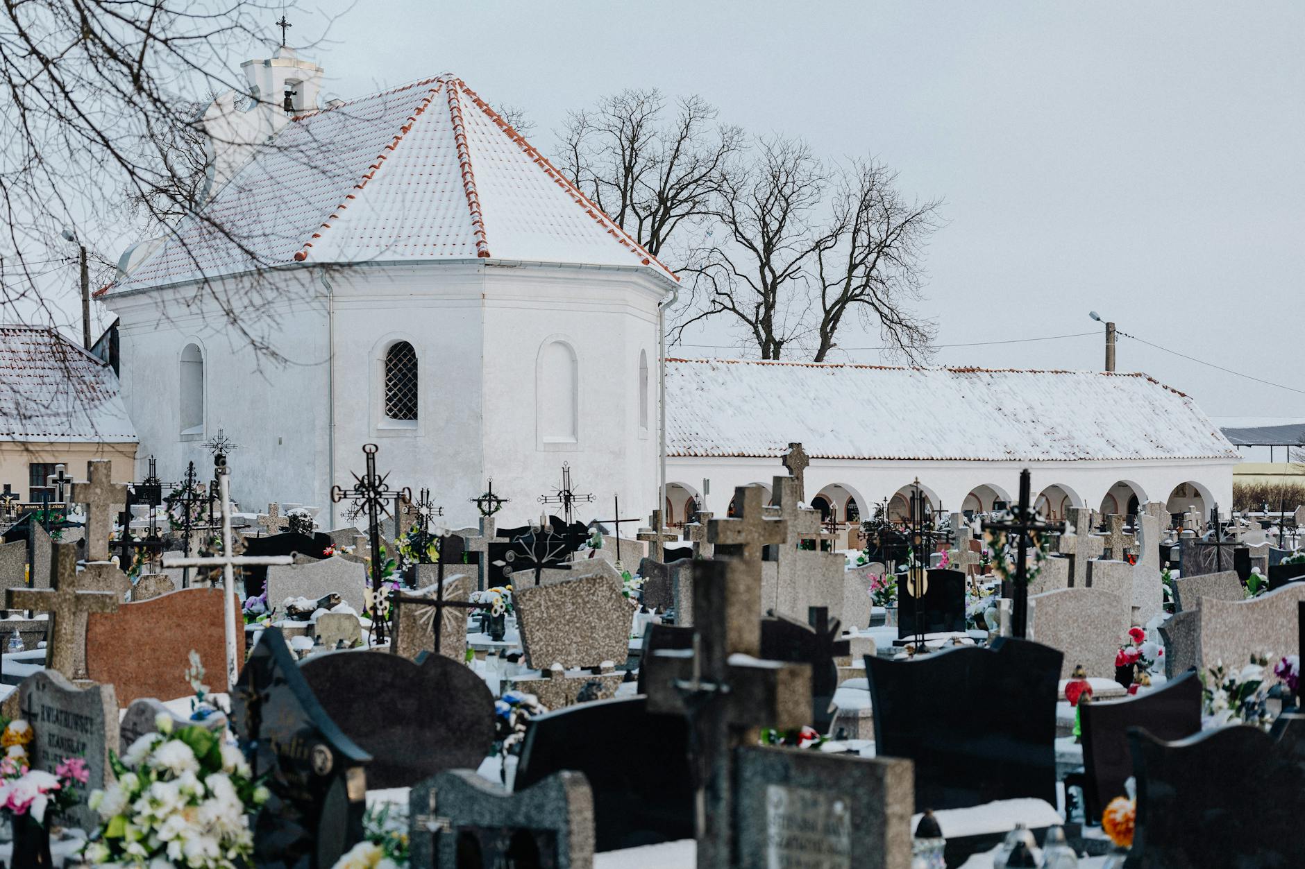 Commercial pest control for funeral homes