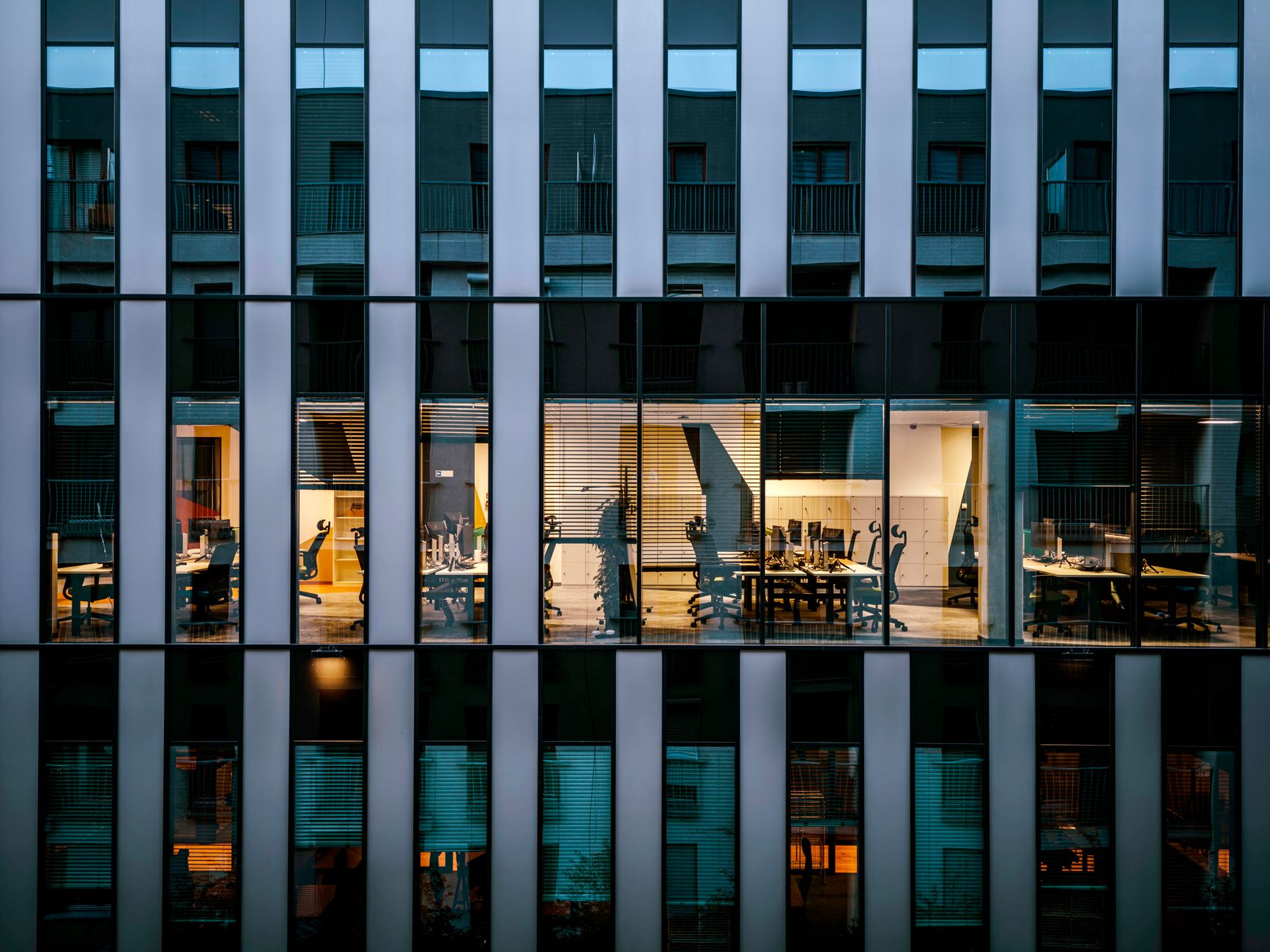 Reliable commercial pest control for offices and property management