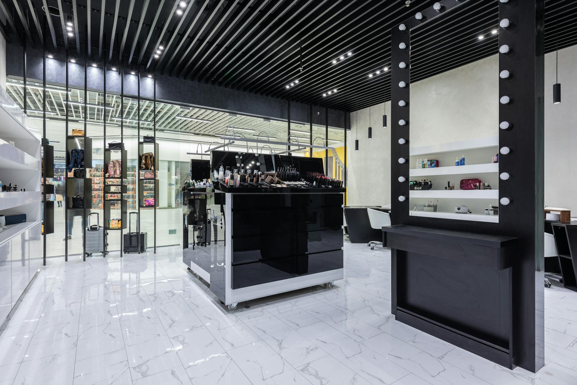 Discreet commercial pest control for retail and convenience stores