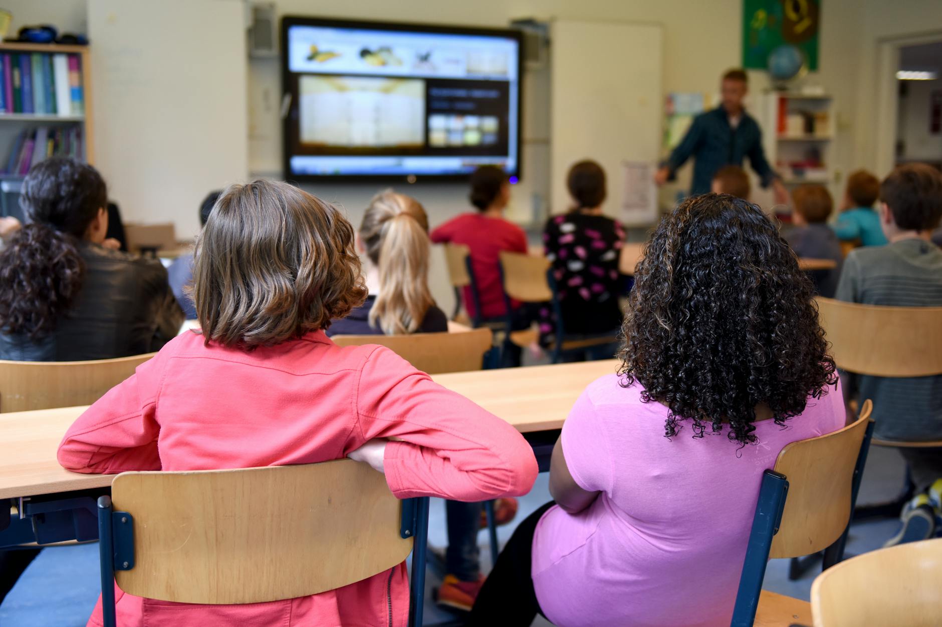 Child-conscious commercial pest control for schools and education